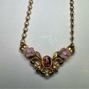 Vintage Avon Pink Porcelain Flower Gold Tone Metal Pendant Necklace